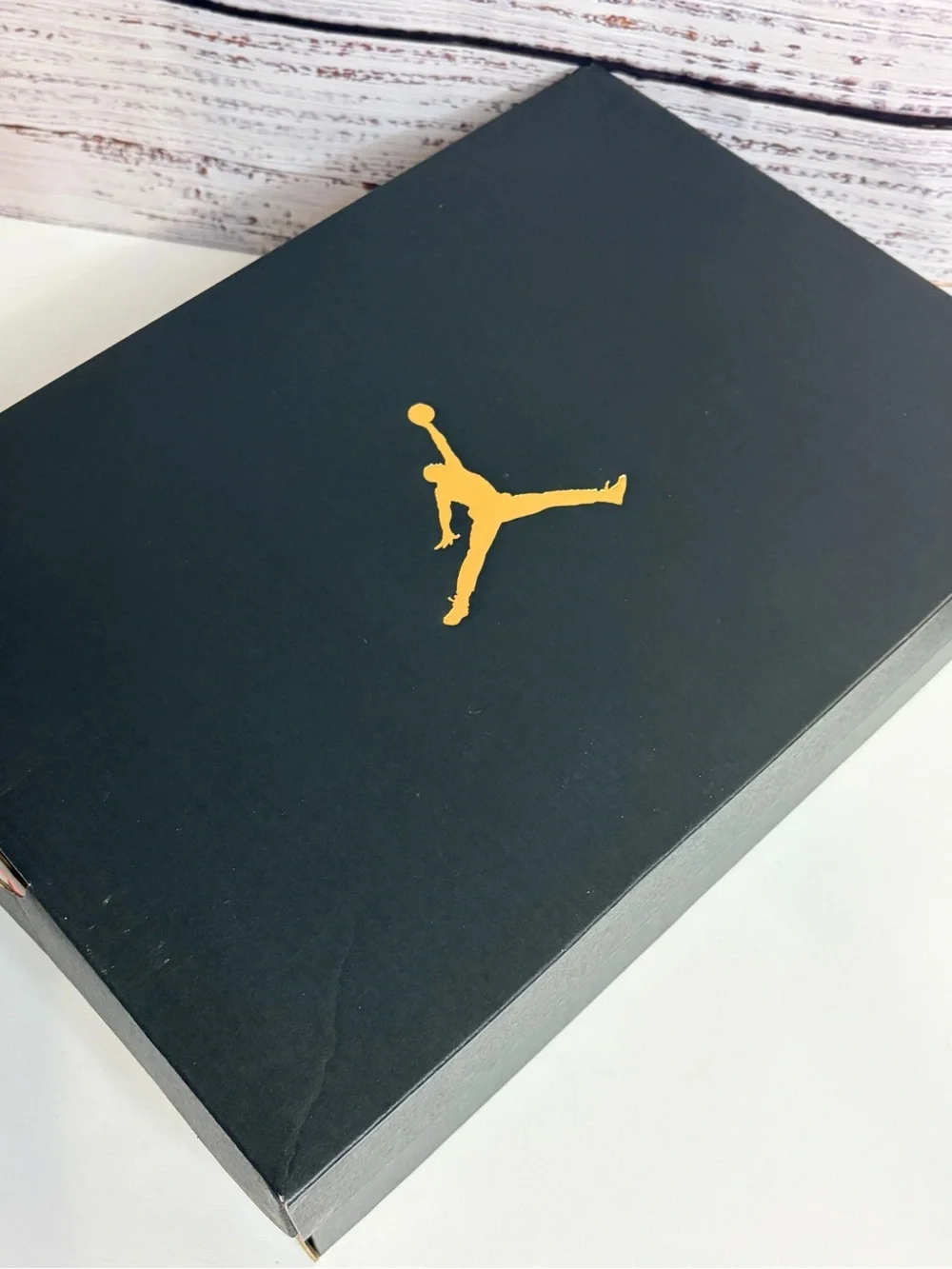 New Nike Jordan Men’s High-Top Sneakers in Black and White Size 11